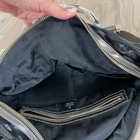 Gucci Patent leather handbag with bamboo handles - Picture 10 of 10